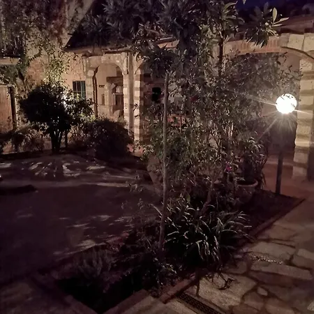 Il Chiostro Oasi Di Pace Con Antica Cantina Nel Cuore Del Monferrato Unesco