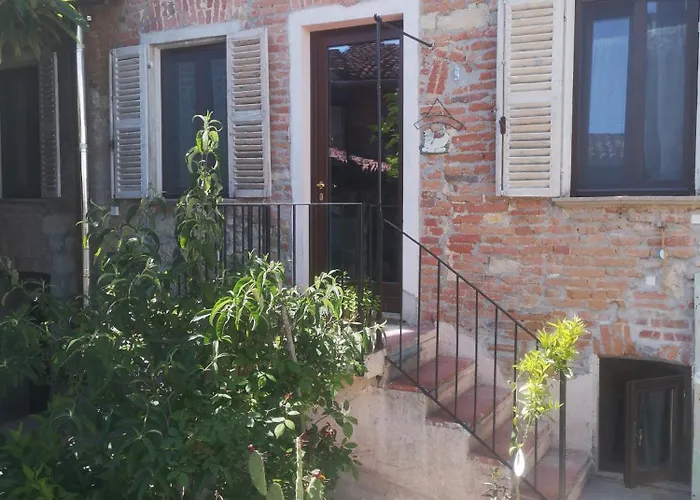Il Chiostro Oasi Di Pace Con Antica Cantina Nel Cuore Del Monferrato Unesco Camagna Monferrato